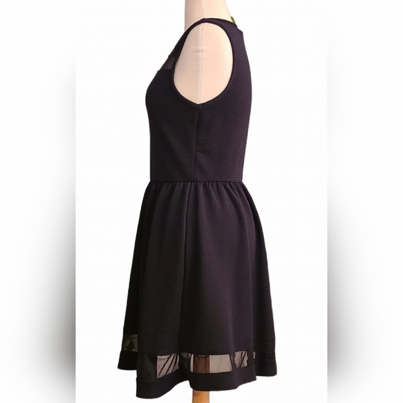 French Atmosphere size L black dress - Picture 2 of 7